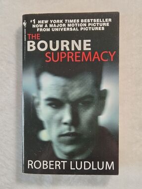 📕The Bourne Supremacy by Robert Ludlum Paperback Book (#2)